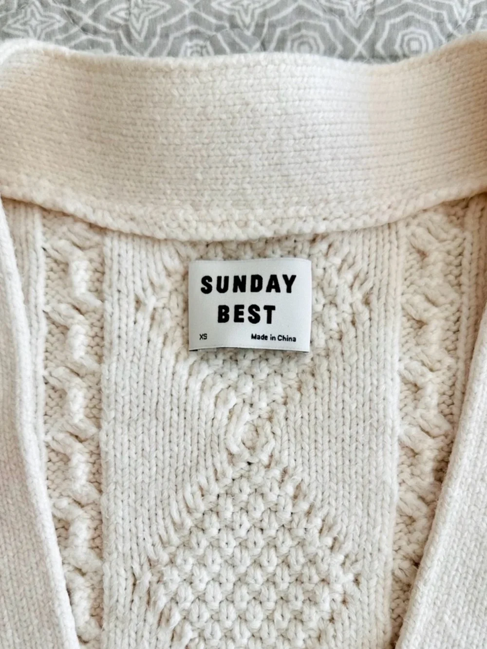 Aritzia Sunday Best Whisper White Lamora Cardigan Cable Knit Oversized Size XS - Picture 9 of 15